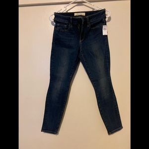 GAP True Skinny Curvy Jeans 26P
